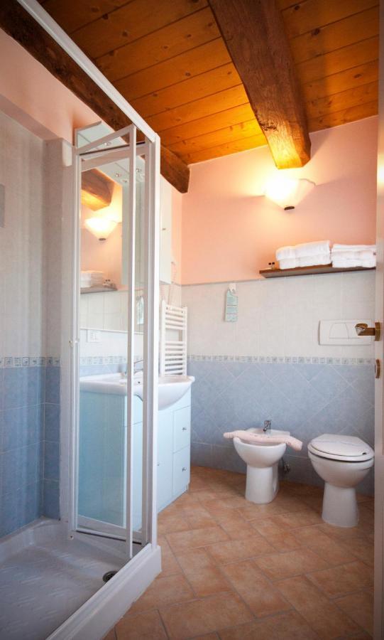 Agriturismo Vecchio Gelso Ortezzano Bagian luar foto