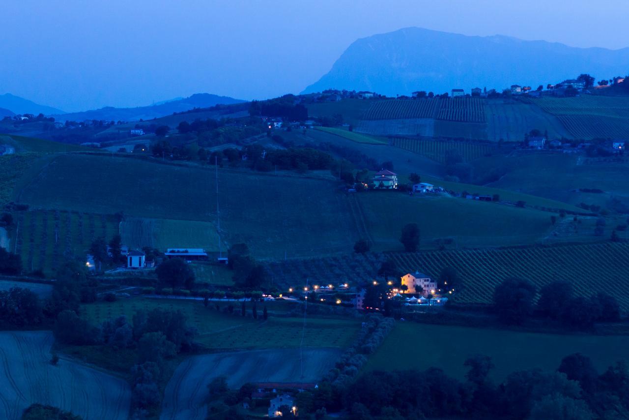 Agriturismo Vecchio Gelso Ortezzano Bagian luar foto